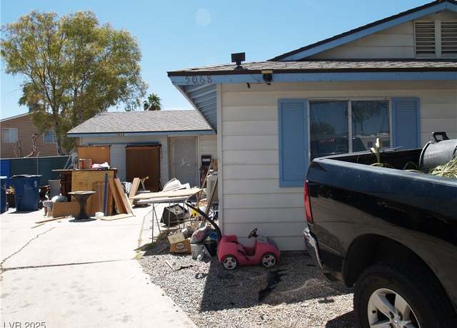 Property at 5068 Killarney St, Las Vegas, NV 89122, 5 beds, 2 baths