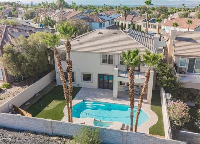 Property at 1811 Country Meadows Dr, Henderson, NV 89012, 5 beds, 3 baths