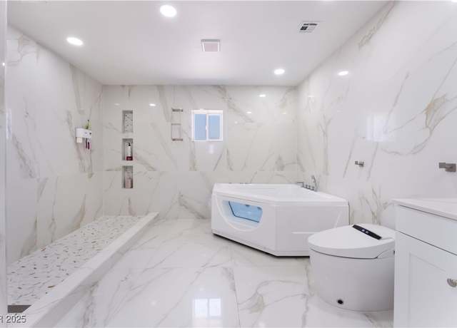 Property at 5336 Regal Ave, Las Vegas, NV 89146, 3 beds, 2 baths
