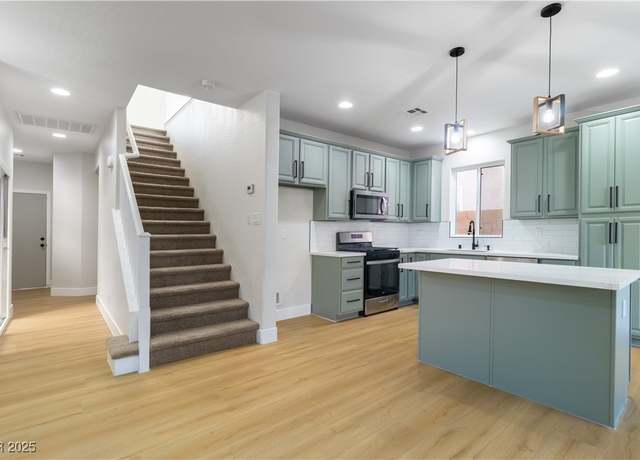 Property at 7342 Brisbane Hills St, Las Vegas, NV 89166, 3 beds, 3.5 baths