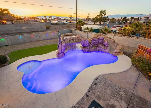 Property at 200 E Desert Rose Dr, Henderson, NV 89015, 4 beds, 3 baths
