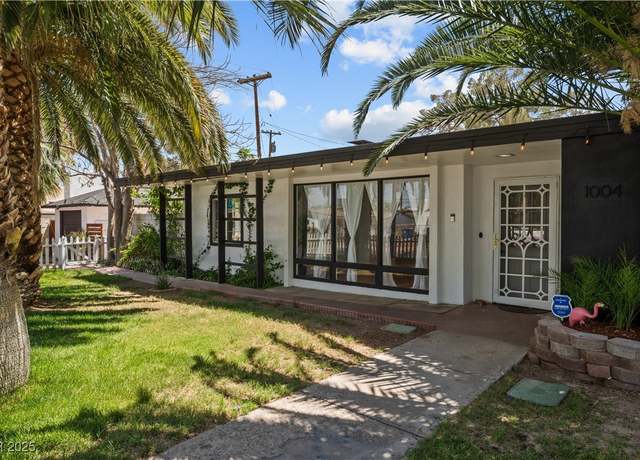 Property at 1004 Yucca Ave, Las Vegas, NV 89104, 4 beds, 3 baths