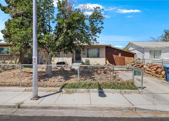 Property at 121 N 20th St, Las Vegas, NV 89101, 2 beds, 1 bath
