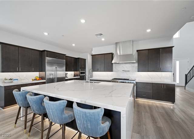 Property at 298 Watteau Ct, Henderson, NV 89012, 5 beds, 4 baths