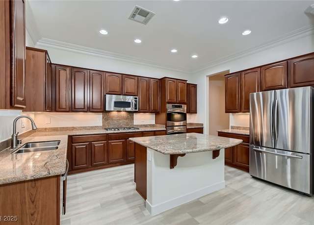 Property at 2388 Orangeburg Pl, Henderson, NV 89044, 3 beds, 4 baths