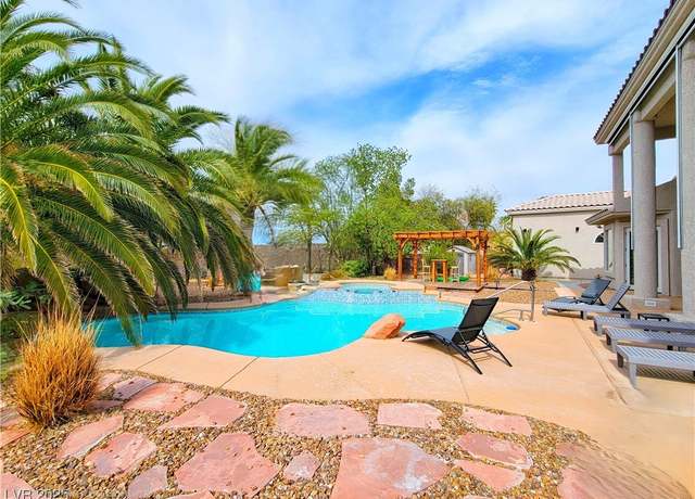 Property at 1601 Fairgate Ct, Las Vegas, NV 89117, 4 beds, 3.5 baths