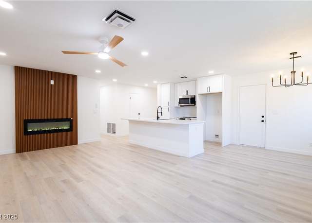 Property at 508 S Jones Blvd, Las Vegas, NV 89107, 3 beds, 2 baths