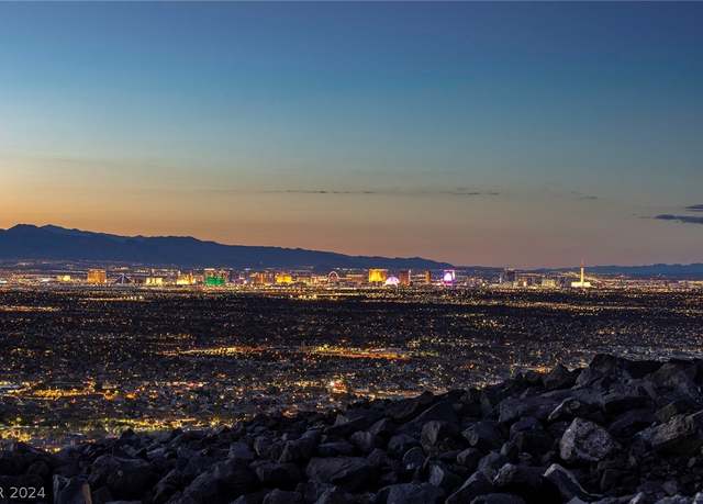 Property at 555 Rock Peak Dr, Henderson, NV 89012