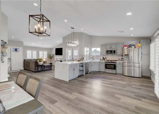 Property at 2711 Briarcliff Ave, Henderson, NV 89074, 3 beds, 2 baths