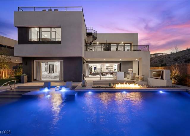 Property at 5 Highland Cove Ln, Henderson, NV 89011, 4 beds, 4.5 baths