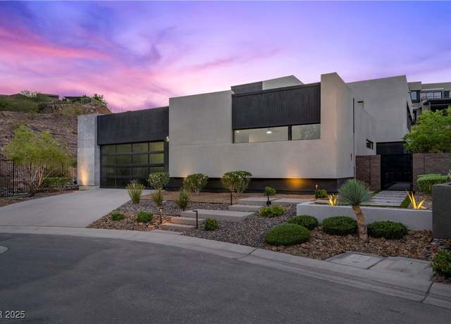Property at 5 Highland Cove Ln, Henderson, NV 89011, 4 beds, 4.5 baths