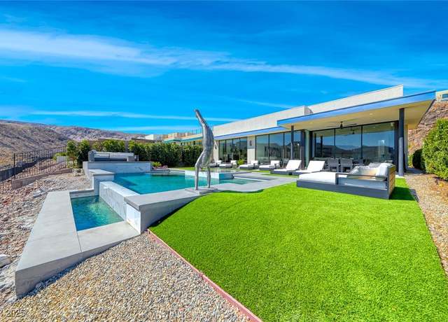 Property at 672 Blackrock Rim Dr, Henderson, NV 89012, 3 beds, 3.5 baths
