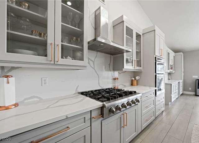 Property at 1131 Magic Meadow St, Henderson, NV 89052, 4 beds, 2.5 baths