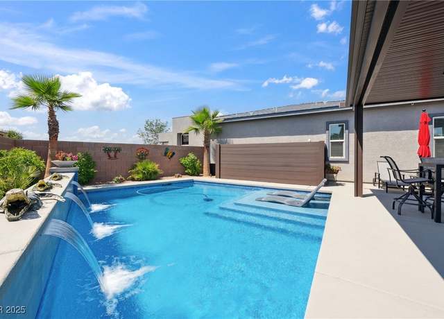 Property at 5095 E Long Leaf Ct, Pahrump, NV 89061, 2 beds, 2.5 baths