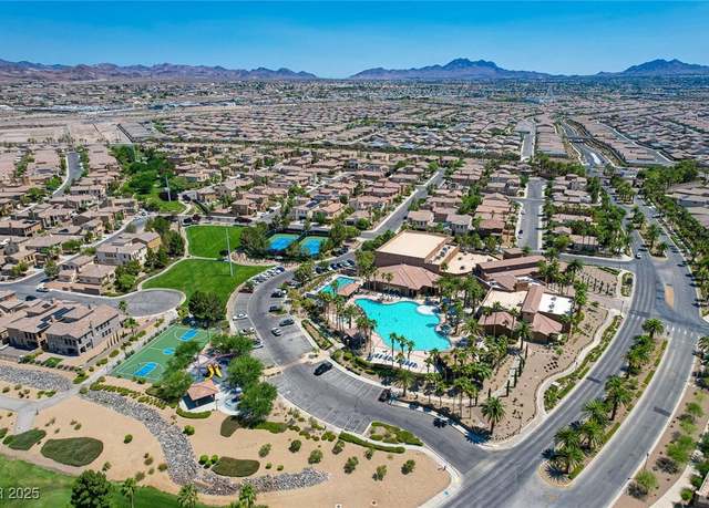 Property at 985 Via Lombardi Ave, Henderson, NV 89011, 3 beds, 2.5 baths
