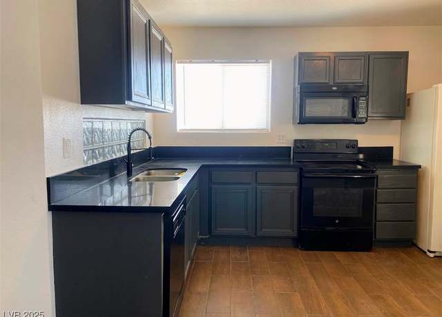 Property at 4910 Elizabeth St, Pahrump, NV 89048, 2 beds, 2 baths
