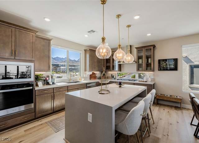 Property at 2151 Noble Perch St, Las Vegas, NV 89138, 3 beds, 3.5 baths