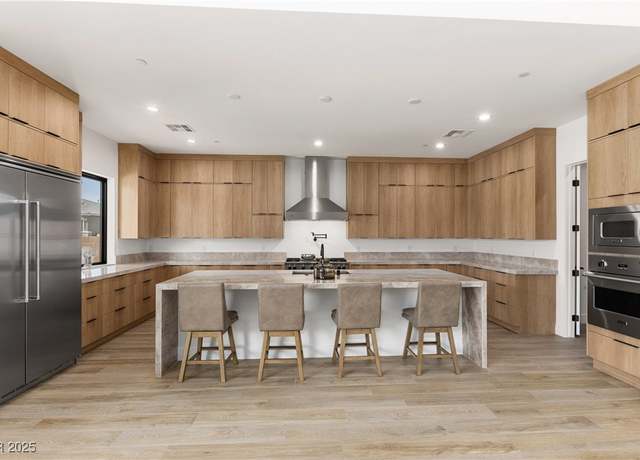 Property at 8825 S Monte Cristo Way, Las Vegas, NV 89113, 5 beds, 6 baths