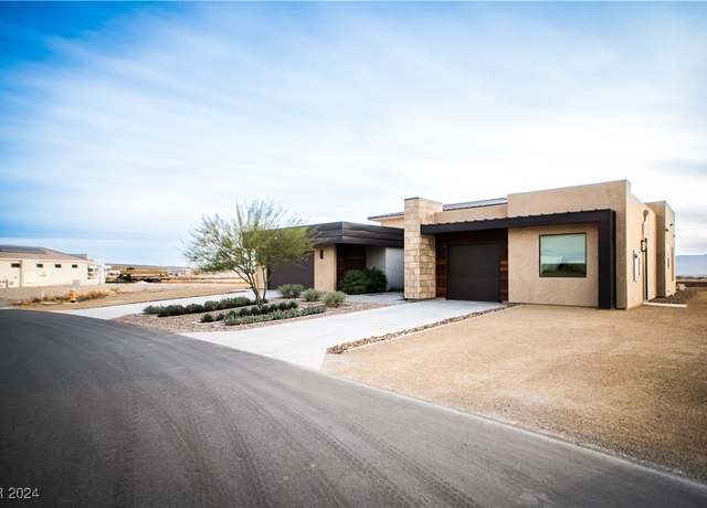 Property at 6059 E Spring Mountain Blvd, Pahrump, NV 89048, 3 beds, 3.5 baths