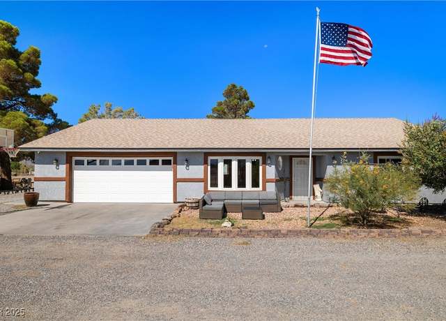 Property at 371 W Nopah Vista Ave, Pahrump, NV 89060, 3 beds, 3 baths