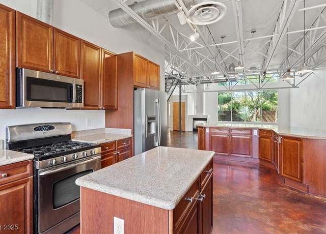 Property at 5603 Deer Creek Falls Ct, Las Vegas, NV 89118, 3 beds, 2 baths