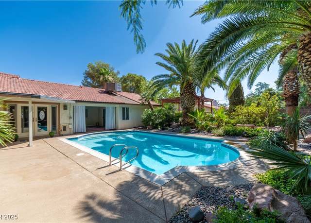 Property at 1561 Doran Dr, Las Vegas, NV 89123, 3 beds, 2.5 baths