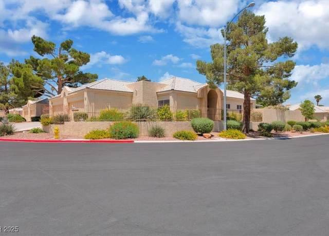 Property at 471 Fallwood Ln, Las Vegas, NV 89107, 2 beds, 1.5 baths