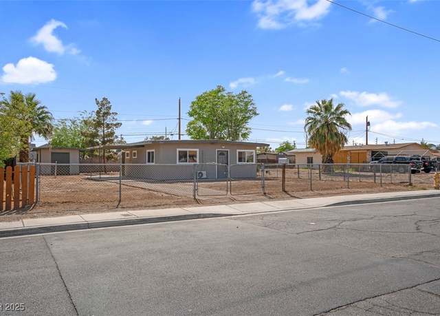 Property at 5867 Bunch St, Las Vegas, NV 89122, 2 beds, 1 bath