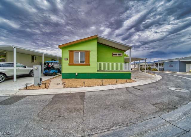 Property at 320 Riviera Dr, Pahrump, NV 89048, 2 beds, 2 baths
