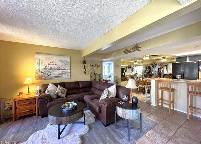 Property at 3740 Desert Marina Dr #3, Laughlin, NV 89029, 2 beds, 1 bath
