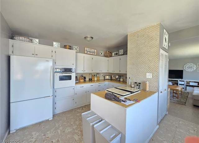 Property at 5704 Heron Ave, Las Vegas, NV 89107, 3 beds, 2 baths