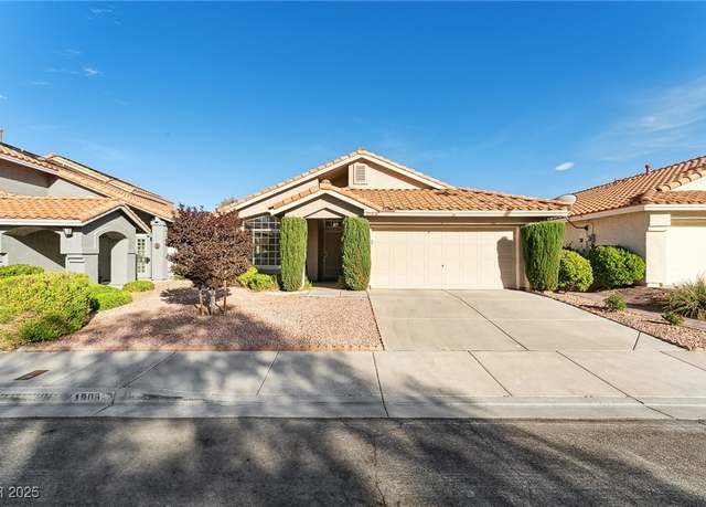 Property at 1908 Summit Pointe Dr, Las Vegas, NV 89117, 3 beds, 2 baths