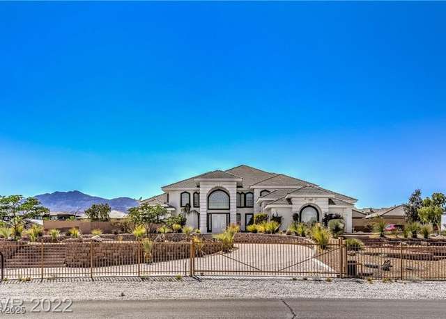 Property at 7025 N Eula St, Las Vegas, NV 89149, 4 beds, 3.5 baths