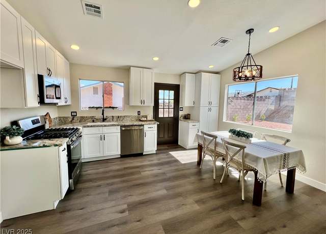 Property at 407 Tiger Lily Way Way, Henderson, NV 89015, 3 beds, 2 baths