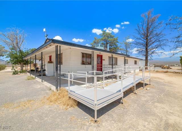 Property at 2580 Sunset St, Pahrump, NV 89060, 4 beds, 3 baths
