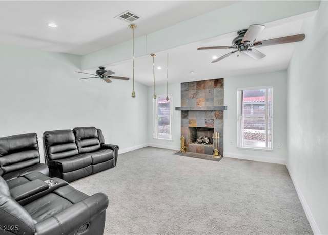 Property at 8808 Silvagni Dr, Las Vegas, NV 89117, 3 beds, 2 baths