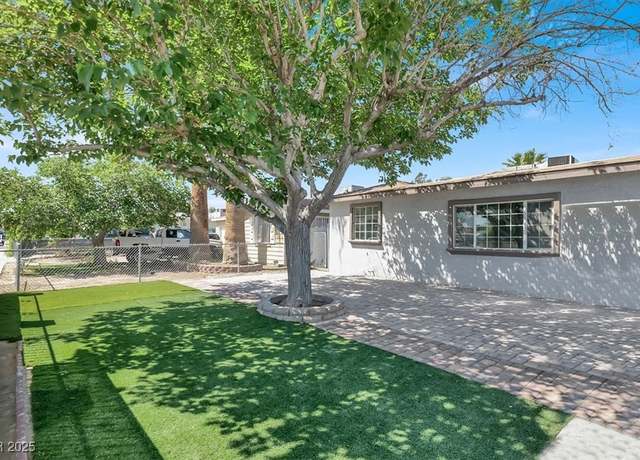 Property at 209 N 21st St, Las Vegas, NV 89101, 4 beds, 2 baths