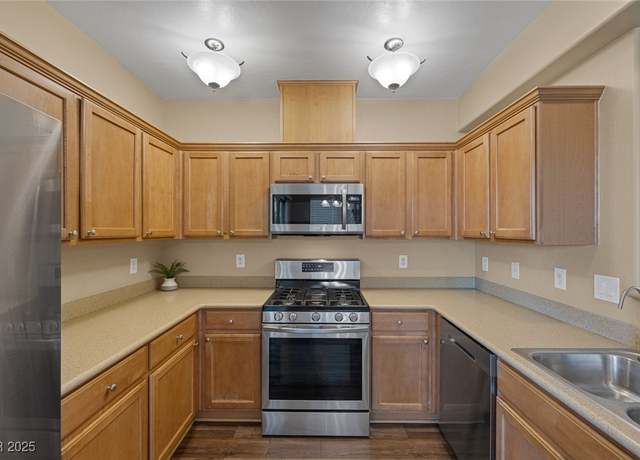 Property at 4625 Centisimo Dr #202, North Las Vegas, NV 89084, 3 beds, 2 baths