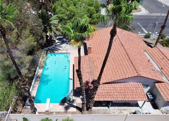 Property at 349 Esquina Dr, Henderson, NV 89014, 3 beds, 2 baths