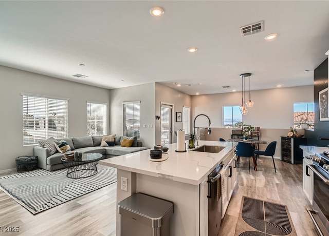 Property at 524 Teovani St #826, Henderson, NV 89052, 2 beds, 2.5 baths