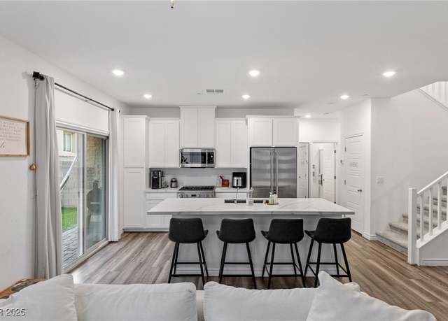 Property at 600 N Carriage Hill Dr #1108, Las Vegas, NV 89138, 3 beds, 3 baths