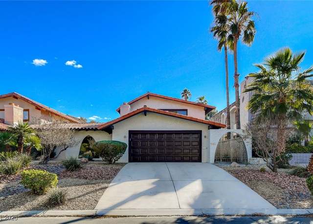 Property at 945 Vegas Valley Dr, Las Vegas, NV 89109, 3 beds, 2.5 baths