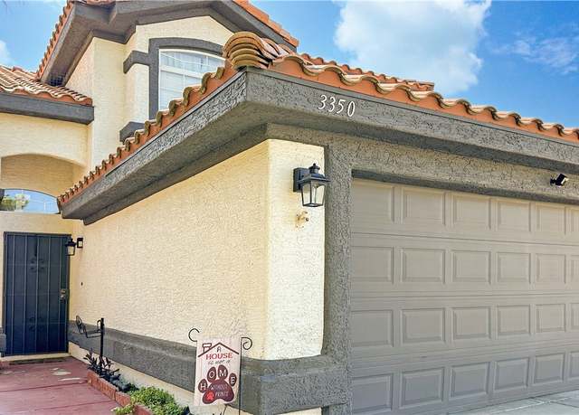 Property at 3350 Stacey Lyn Dr, Las Vegas, NV 89117, 3 beds, 2.5 baths
