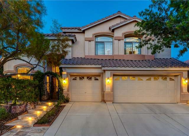 Property at 812 Eaglewood Dr, Las Vegas, NV 89144, 4 beds, 2.5 baths