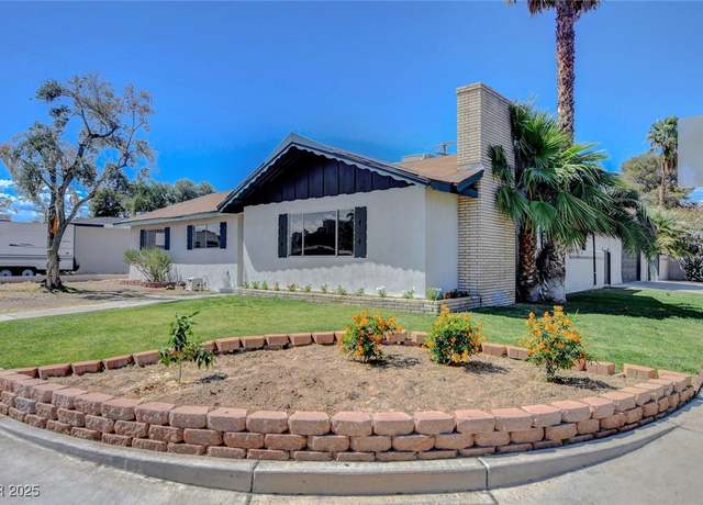 Property at 819 Bracken Ave, Las Vegas, NV 89104, 3 beds, 2 baths