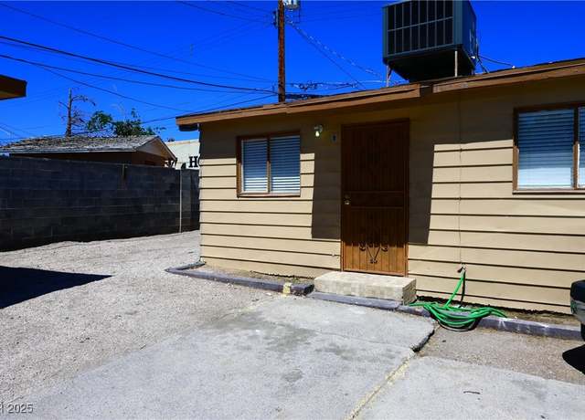 Property at 1610 Marlin Ave, Las Vegas, NV 89101, 5 beds, 3 baths