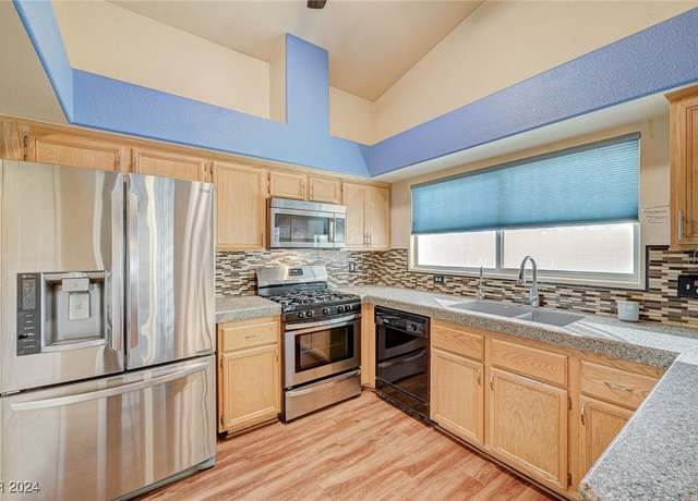 Property at 2035 E Warm Springs Rd #1019, Las Vegas, NV 89119, 3 beds, 2 baths