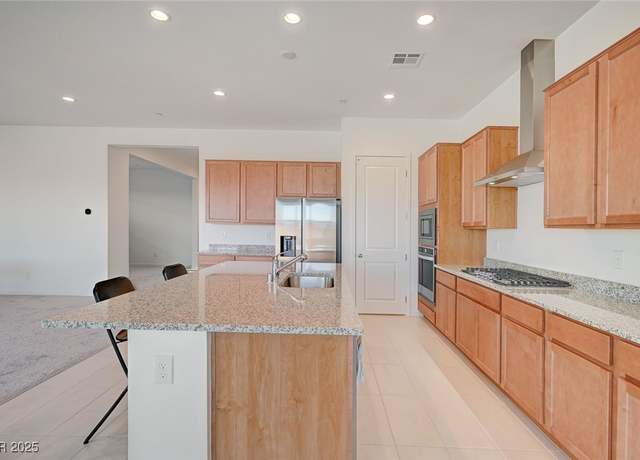 Property at 80 Brixton Ave, Henderson, NV 89011, 3 beds, 3 baths