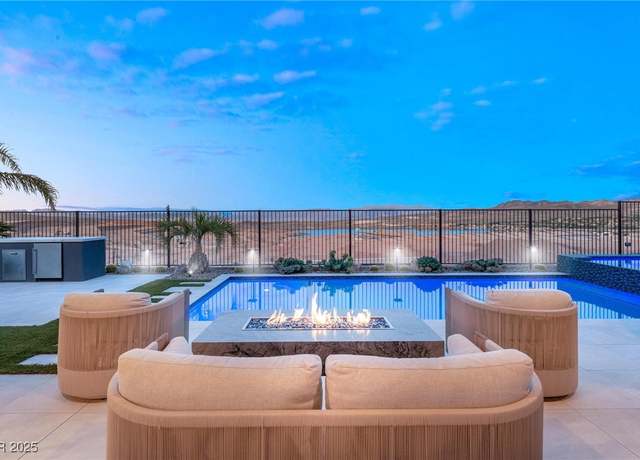 Property at 36 Thorn Creek St, Henderson, NV 89011, 3 beds, 3.5 baths