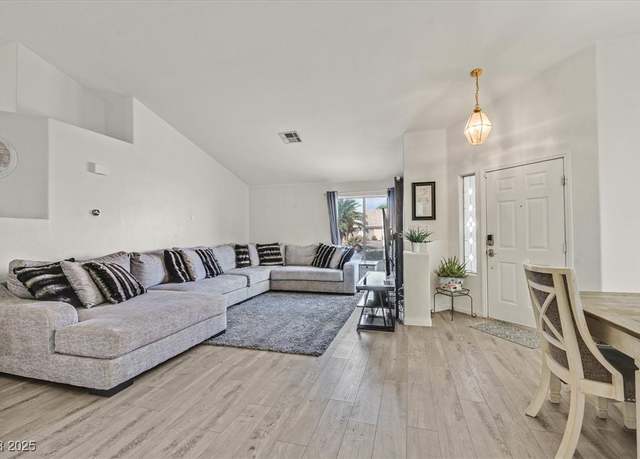 Property at 5915 Ablette Ave, Las Vegas, NV 89122, 3 beds, 2 baths